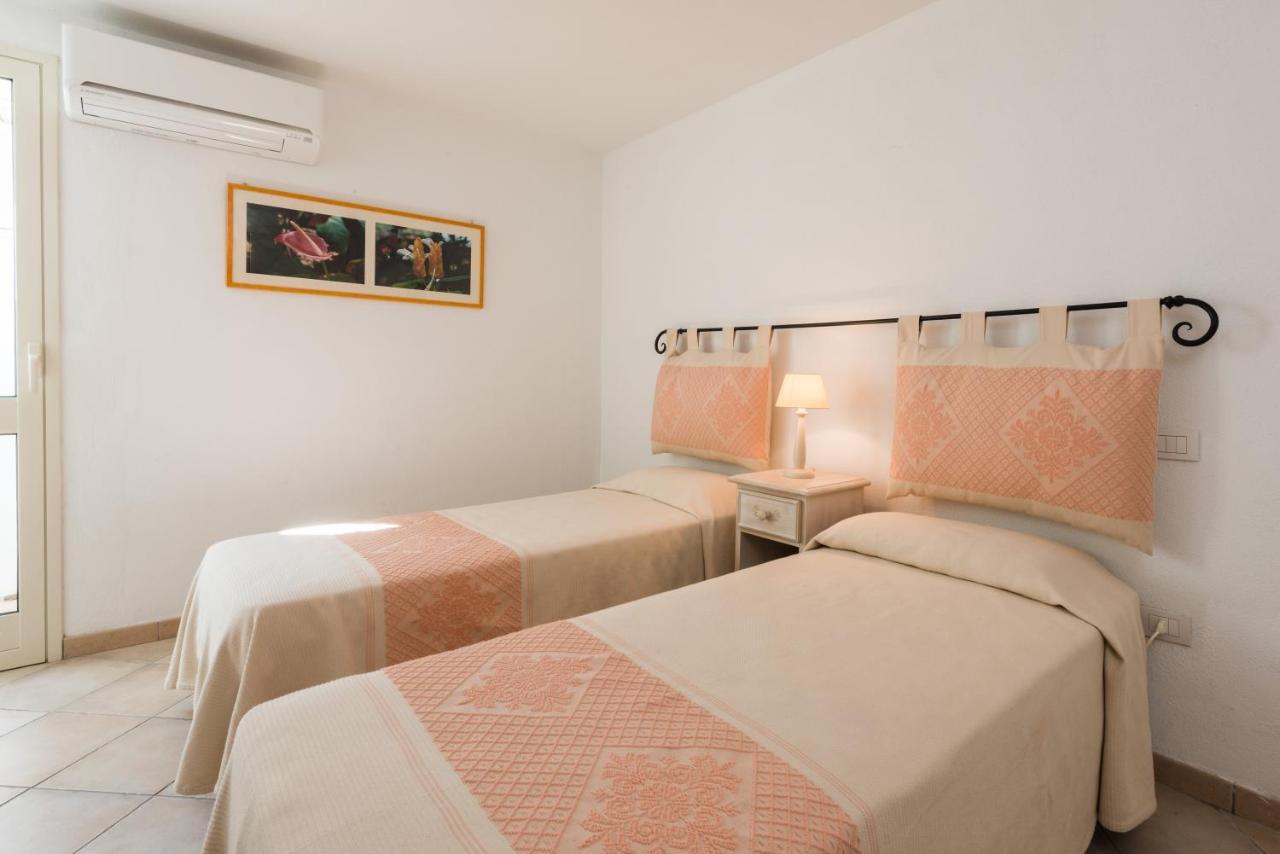 Apartment In S'Abba E Sa Pedra With Pool Golfo Aranci Exteriér fotografie